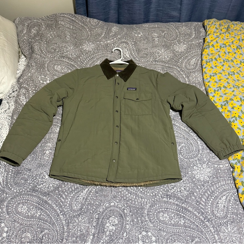 Patagonia M’s Isthmus Quilted Shirt Jacket